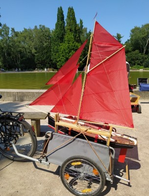 Fahrradanhänger. Das knallt aber richtig hier..jpg (373.51 KiB) 10743-mal betrachtet Fahrradanhänger. Das knallt aber richtig hier..jpg